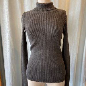 Project J Classic Rib Turtleneck in Gray